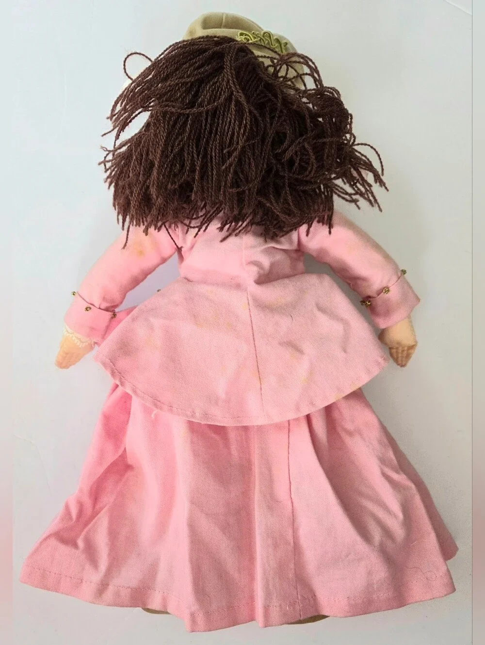 LOT OF 9 HISTORICAL CLOTH DOLLS, PAINTED FACES, COLONIAL WILLIAMSBURG FOUNDATION
